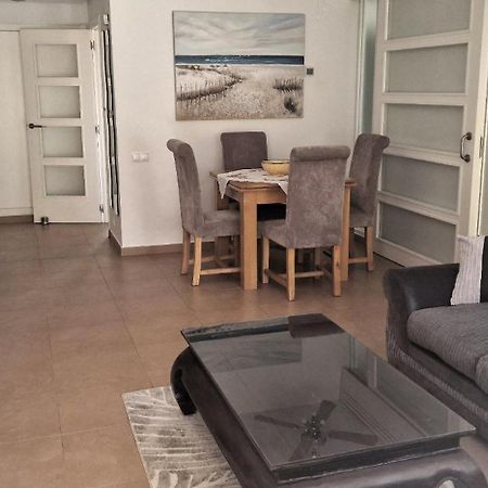 Immaculate 2-Bed Apartment In Пего Экстерьер фото